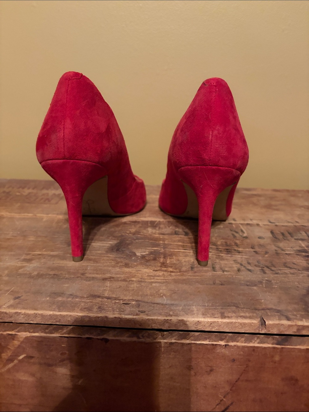 Jessica Simpson Red Pointed-Toe Suede Pumps - Picture 6 of 8